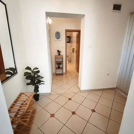 Appartement Ivona *